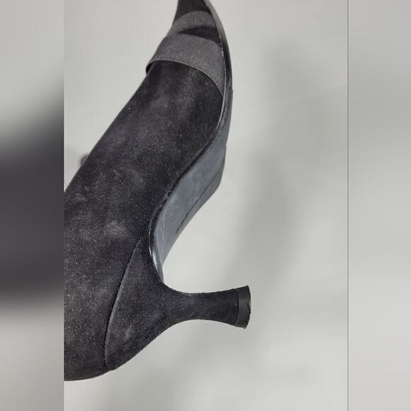 Stuart Weitzman  - Picture 6 of 8